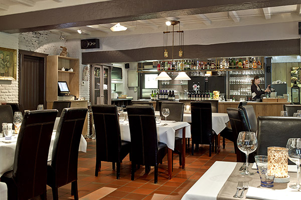 Sfeervolle tafels in Restaurant 't Ganzennest